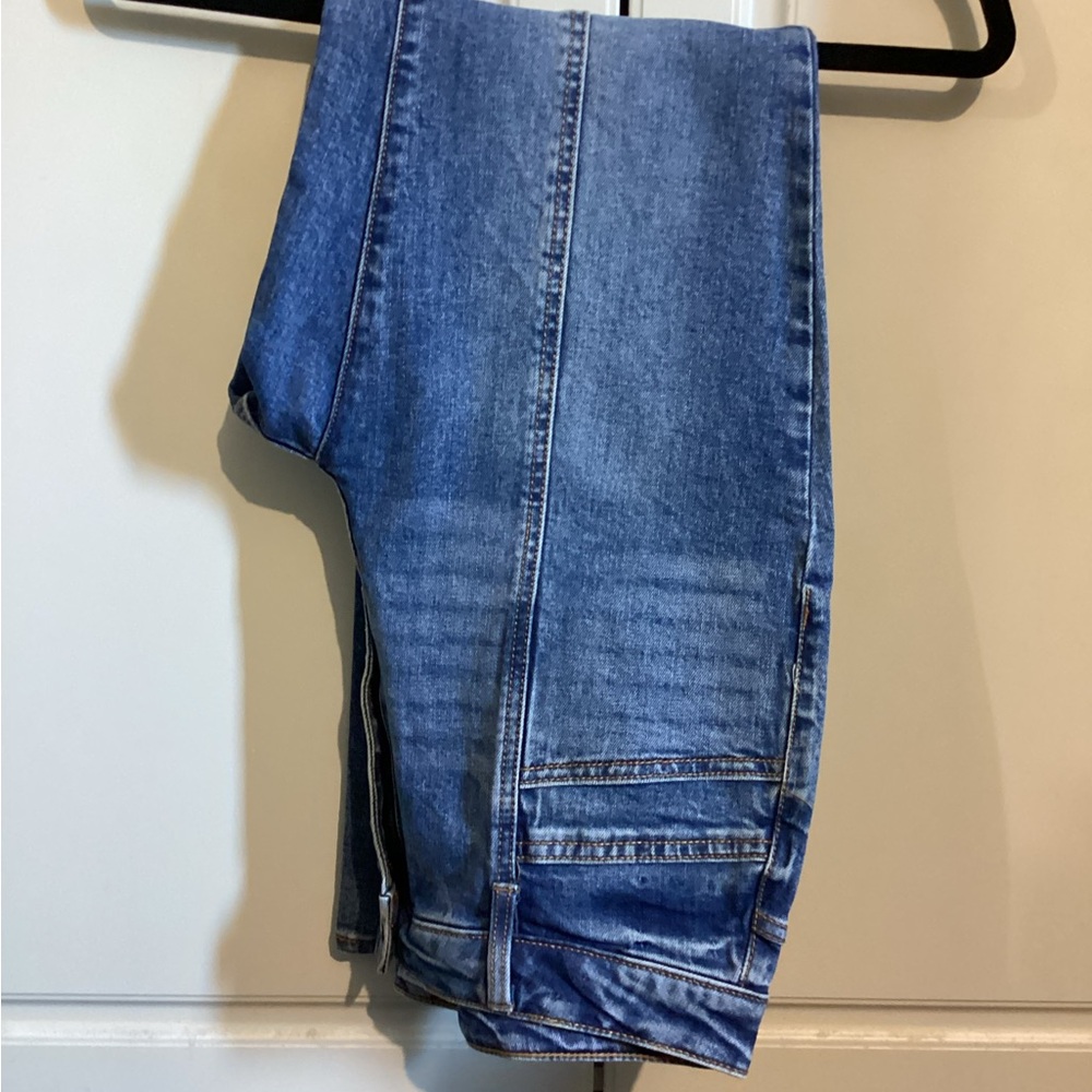 Classic Blue Straight Leg Jeans with Medium Wash